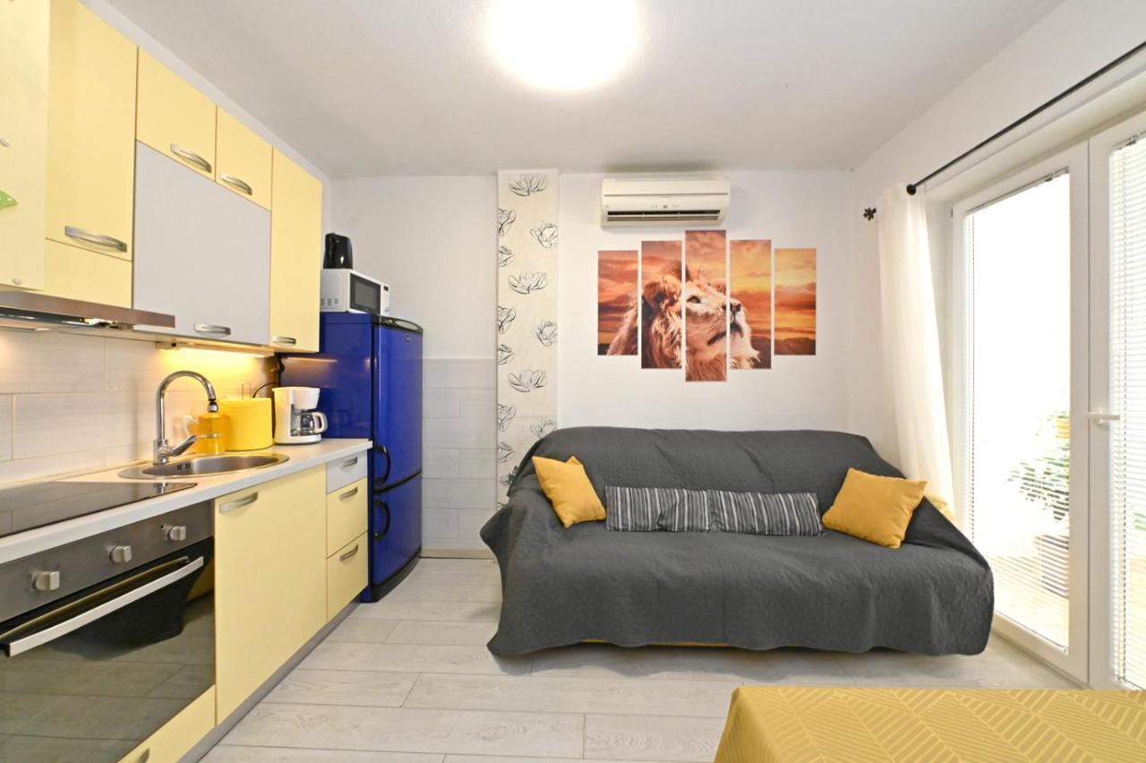 Apartman Blaz Lägenhet Poreč Exteriör bild